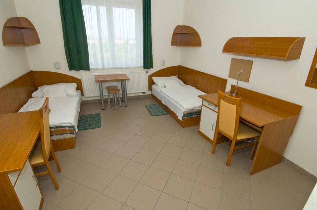 Karoly Robert Diakhotel Gyöngyös 객실 사진